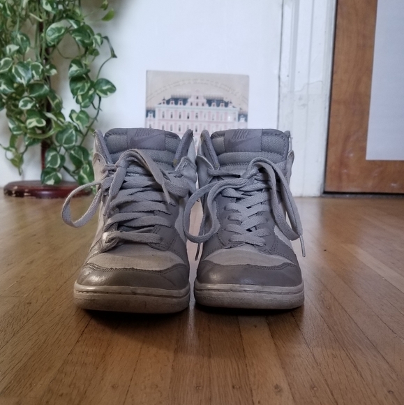 Grey Nike high tops - Picture 2 of 3